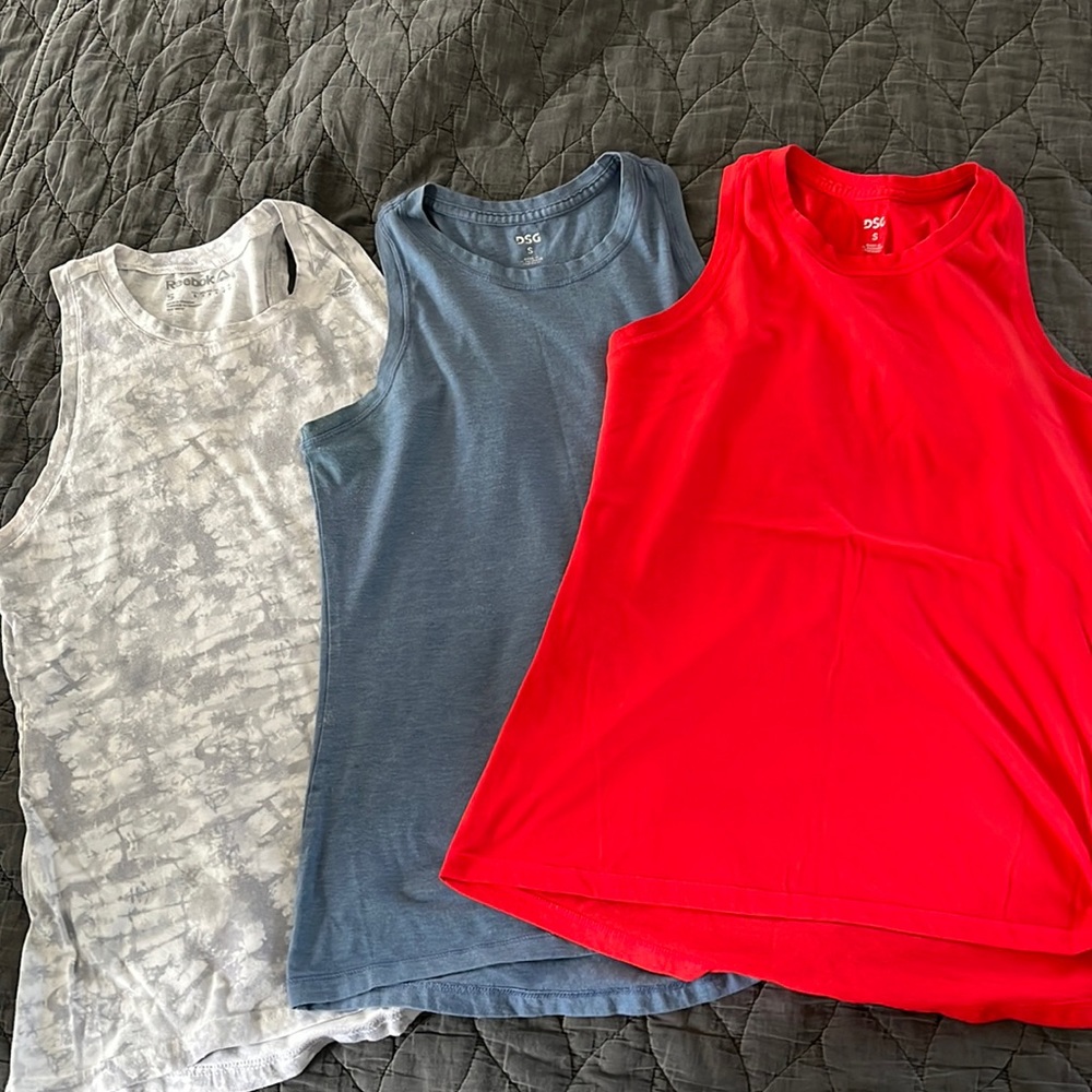3 athletic tanks